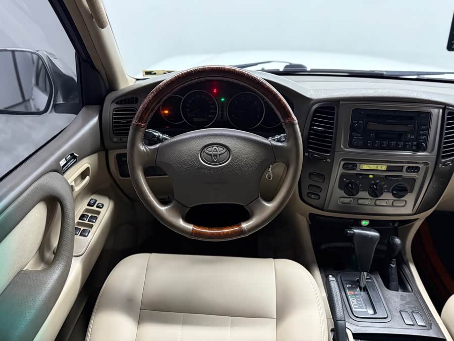 Toyota Land Cruiser 2005 car image #22