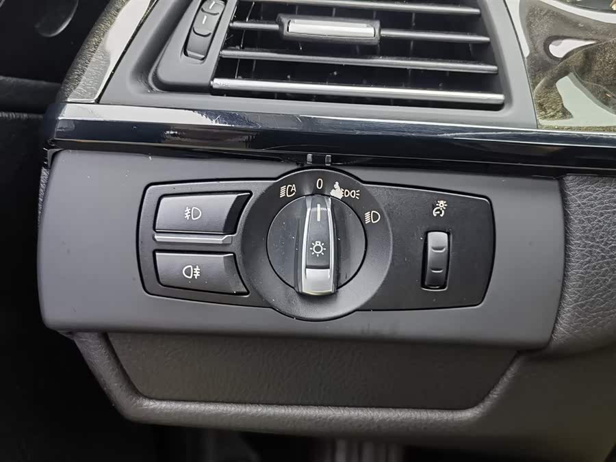 BMW 6 Series 2015 car image #22