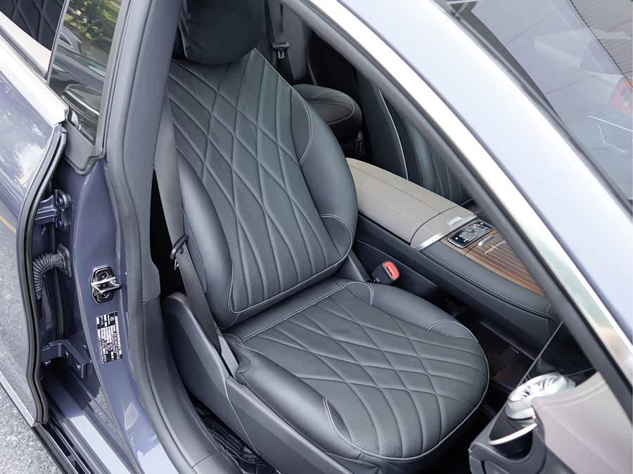 Mercedes-Benz EQS Class 2022 car image #22