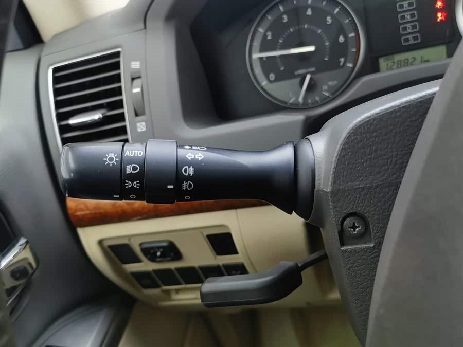 丰田 兰德酷路泽 2013 汽车图片 #22