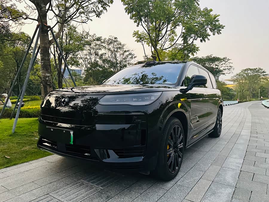 Denza N9 2025 #22 Denza N9 2025 car image #22