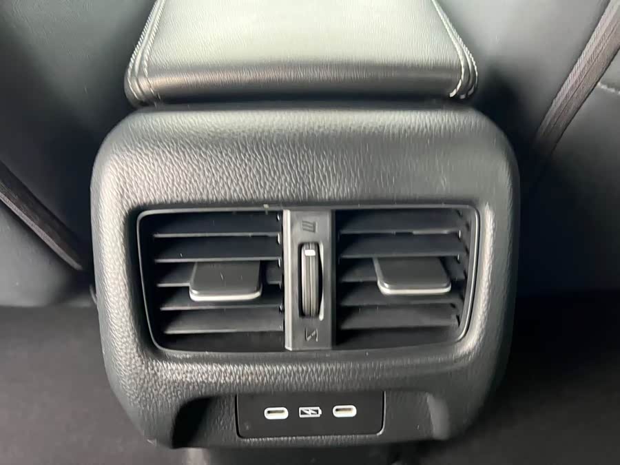 Honda ZR-V 2023 #22 Honda ZR-V 2023 immagine di auto #22