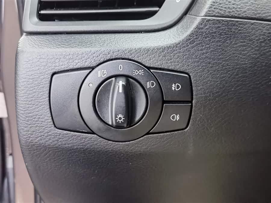 BMW X1 (Imported) 2012 #22 BMW X1 (Imported) 2012 صورة سيارة #22