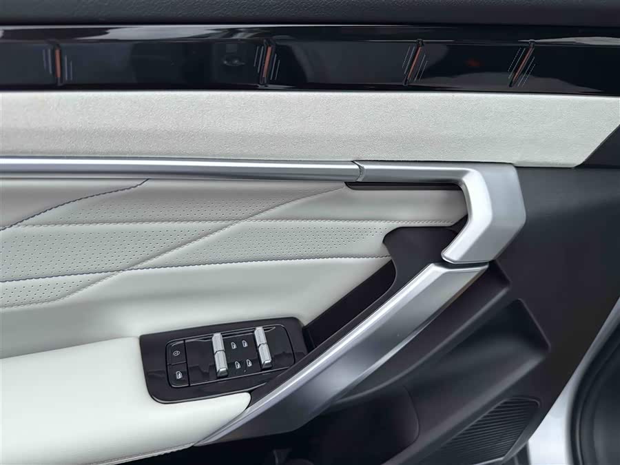 GEELY Boyue L 2023 car image #22