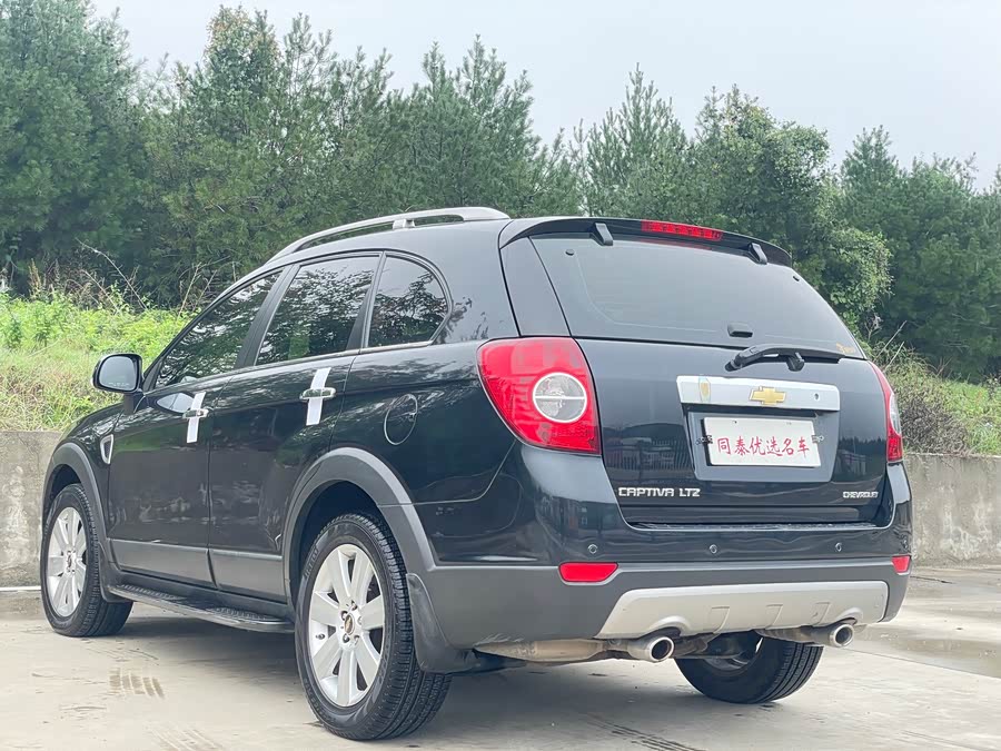 Chevrolet Captiva (Imported) 2010 car image #22