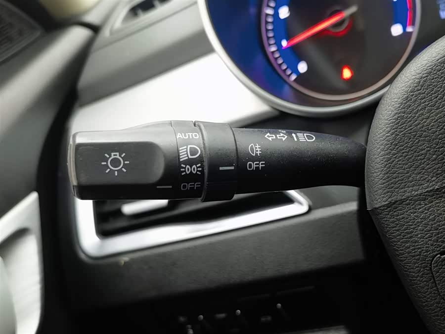 GEELY Vision 2019 car image #22