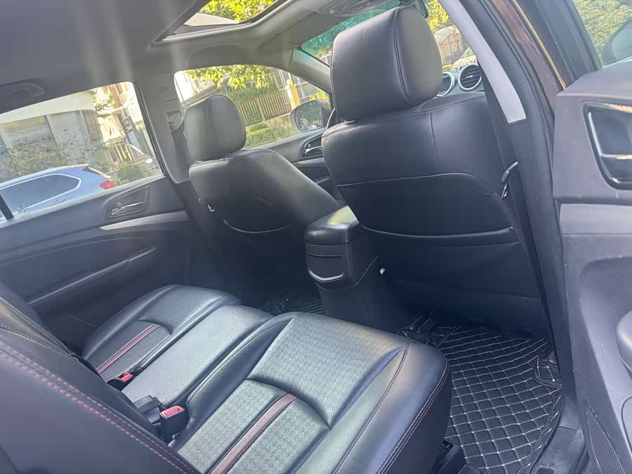 BYD S7 2014 car image #22