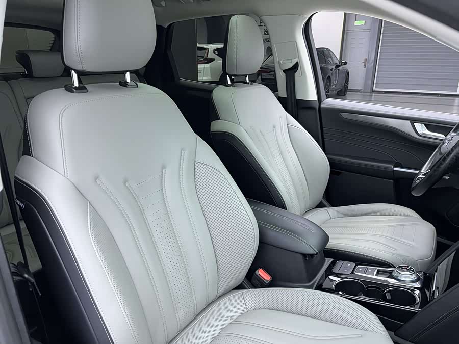 Ford Escape 2021 immagine di auto #22