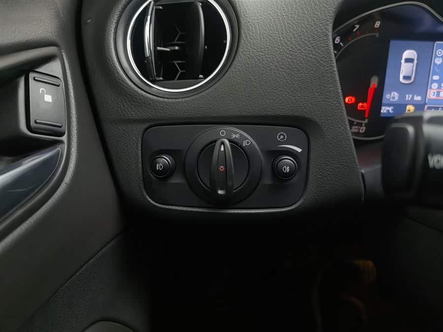 Ford Mondeo-Zhisheng 2011 #22 Ford Mondeo-Zhisheng 2011 car image #22