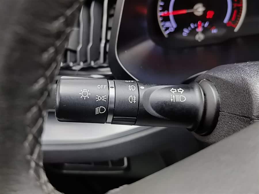 Haval H2s 2017 car image #22