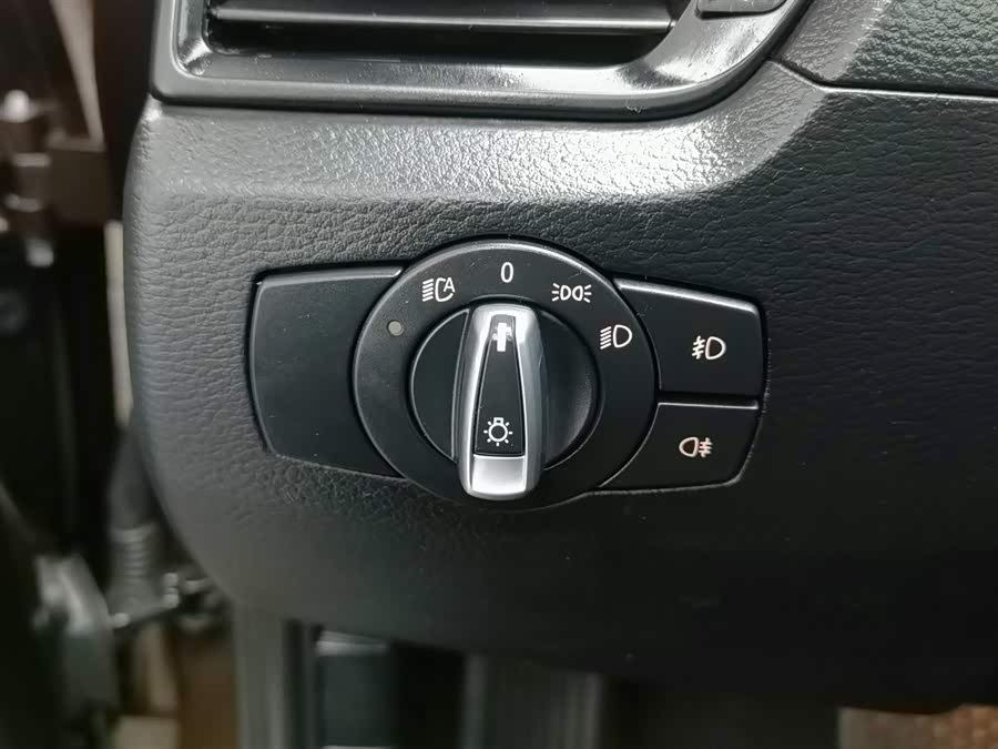 BMW X1 (Imported) 2012 #22 BMW X1 (Imported) 2012 car image #22