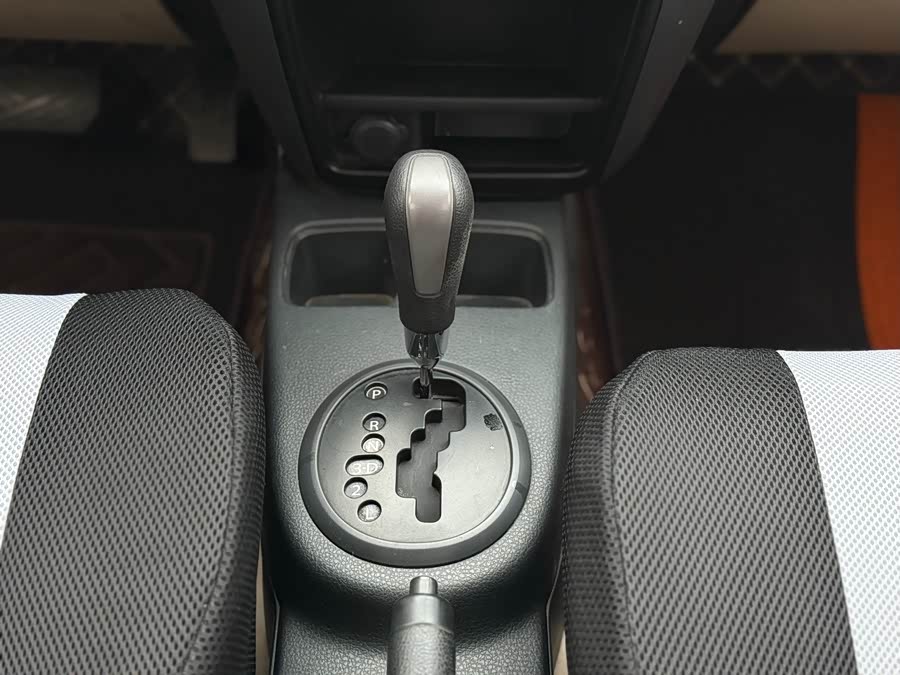 Suzuki SX4 Sedan 2014 imagem de carro #22