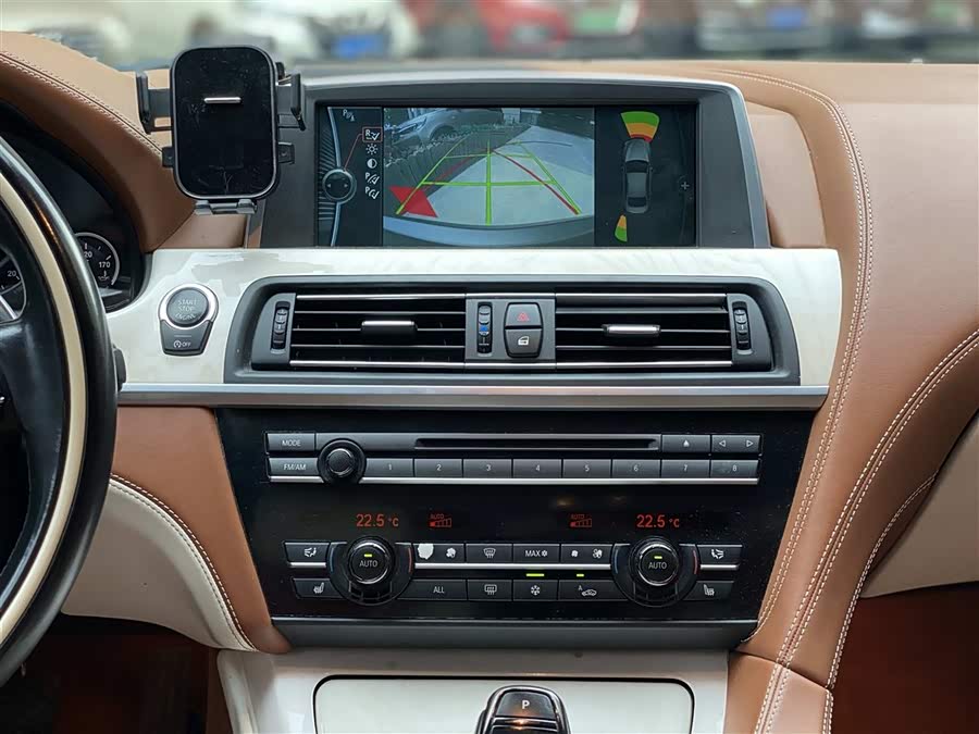 BMW 6 Series 2012 car image #22