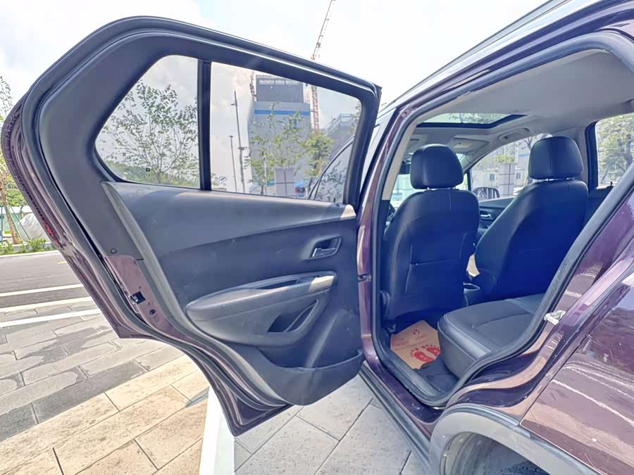 Chevrolet Tracker 2015 #22 Chevrolet Tracker 2015 immagine di auto #22