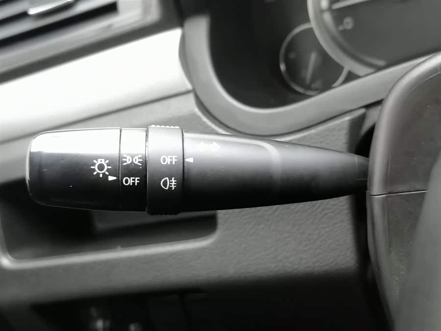 Suzuki Ciaz 2016 изображение автомобиля #22