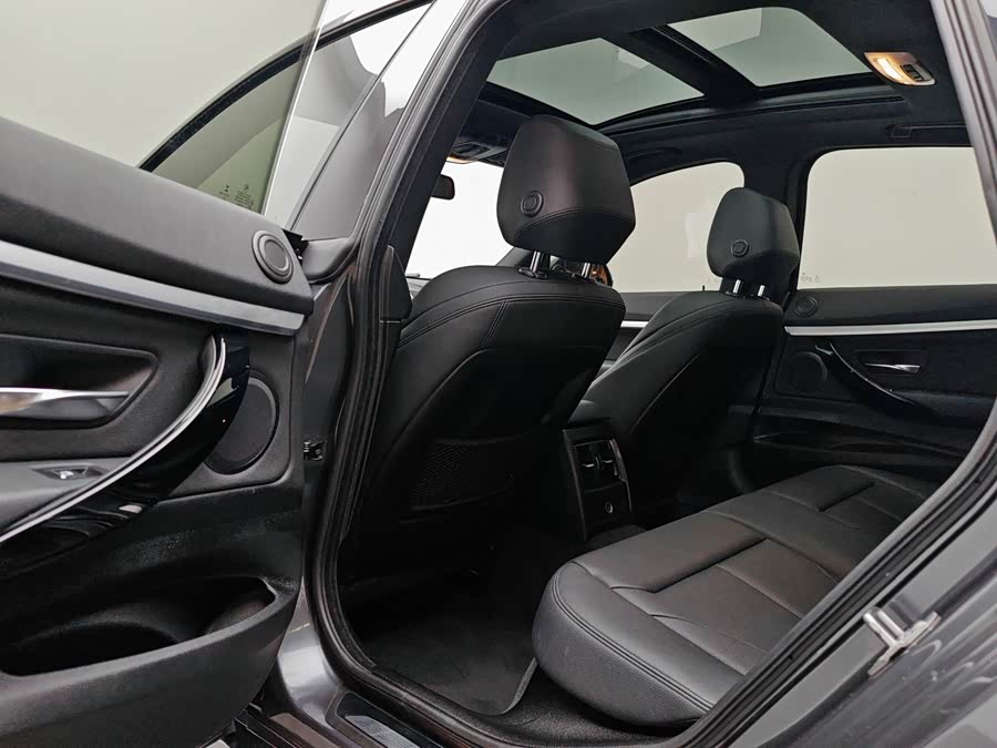 BMW 3 Series GT 2020 #22 BMW 3 Series GT 2020 immagine di auto #22