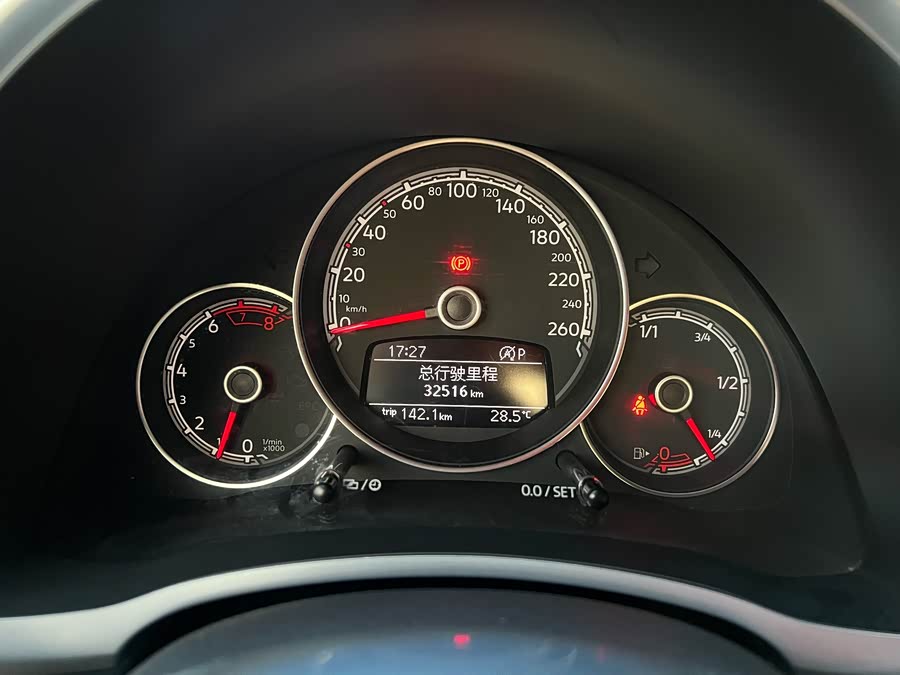 Volkswagen Beetle 2018 immagine di auto #22