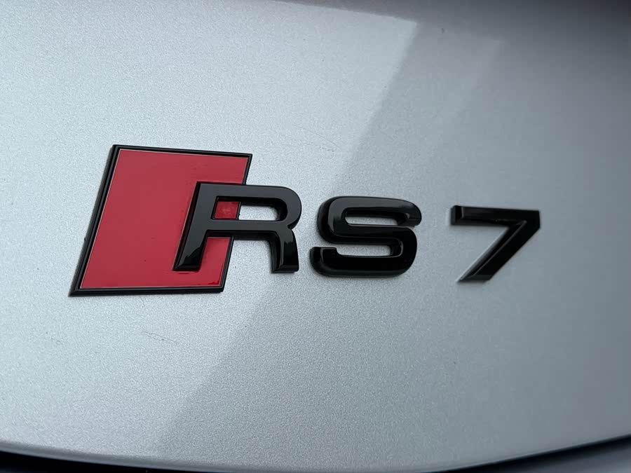 Audi RS 7 2021 car image #22