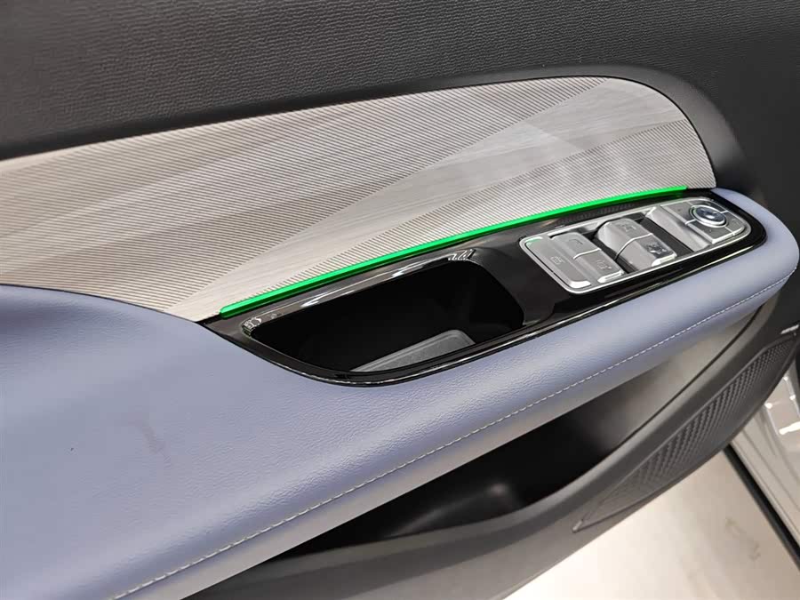 HongQi HS3 2023 #22 HongQi HS3 2023 car image #22