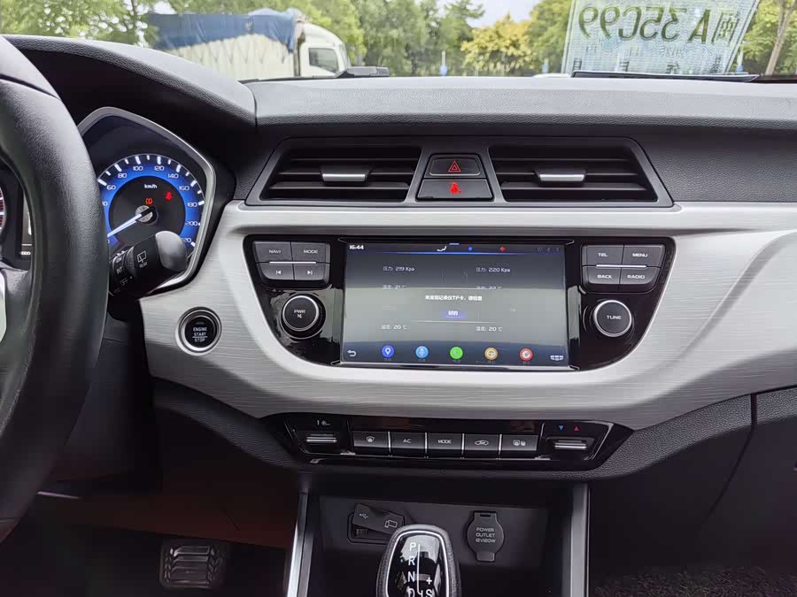 GEELY Vision X3 2019 car image #22