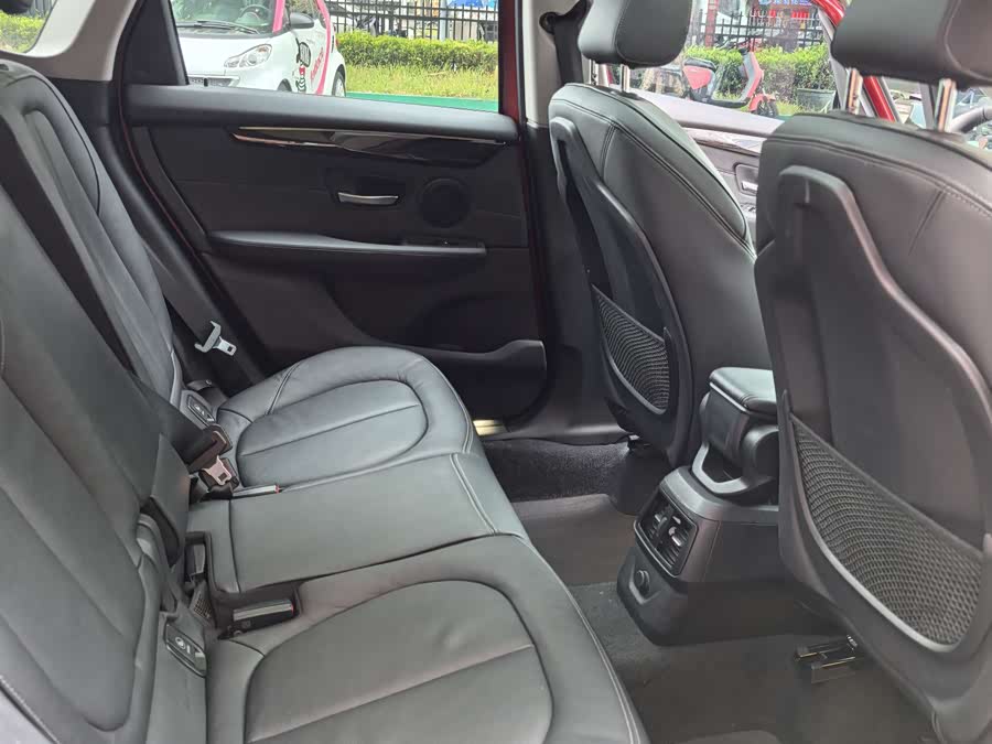 BMW 2 Series Tourer (Imported) 2014 immagine di auto #22