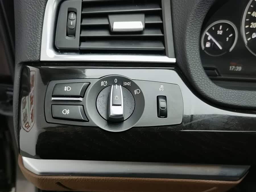 BMW 5 Series GT 2015 #22 BMW 5 Series GT 2015 immagine di auto #22