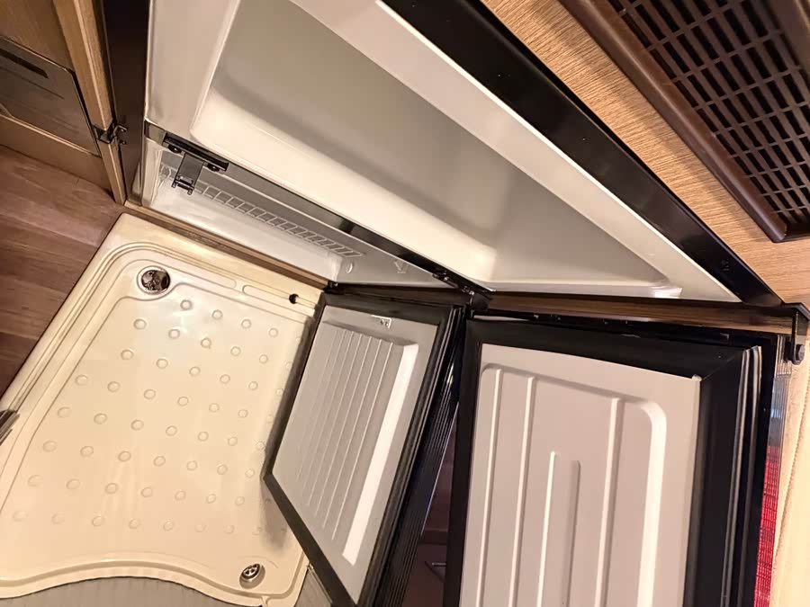 Ford Transit 2021 car image #22