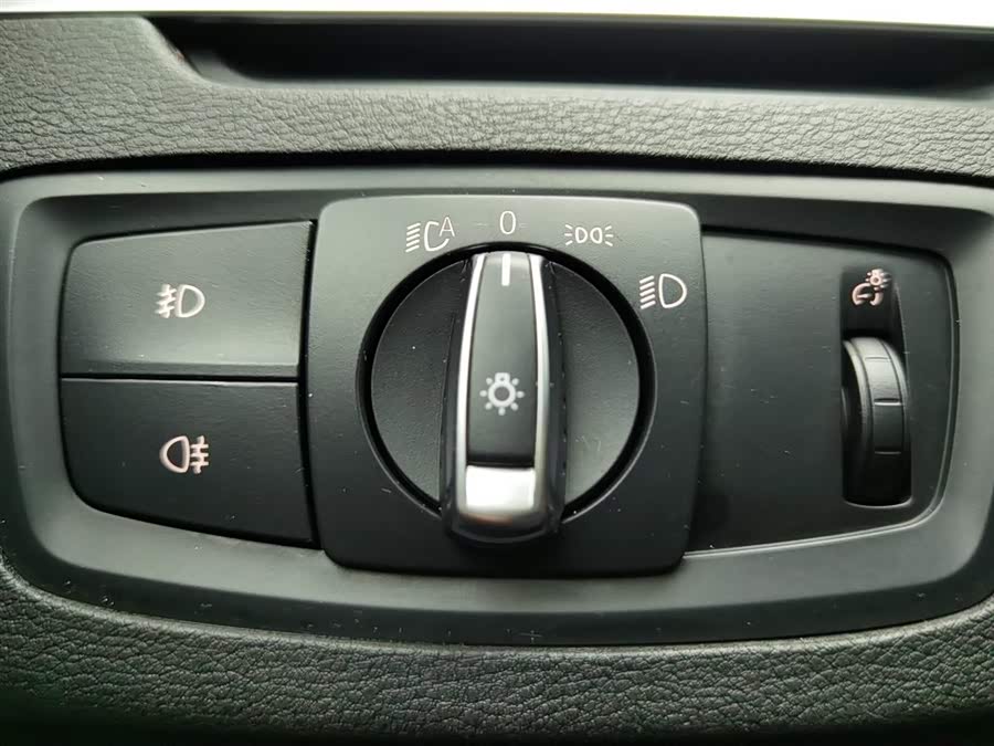 BMW X1 New Energy 2019 car image #22