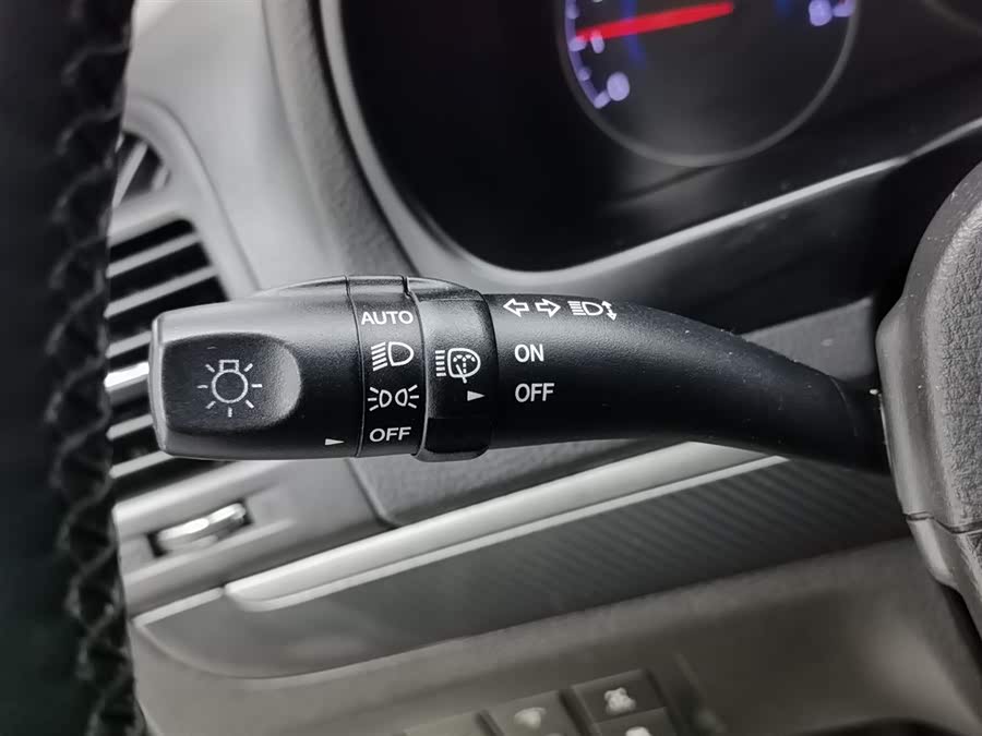 Hyundai Santa Fe Classic 2010 car image #22