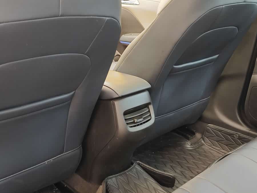 Chevrolet Monza 2024 car image #22