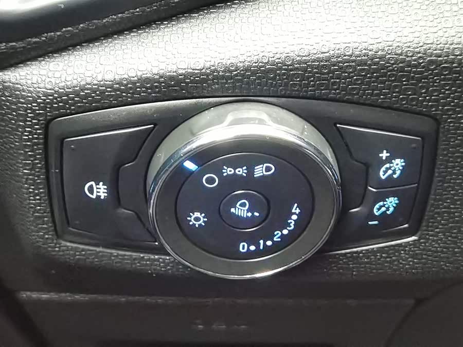 Ford EcoSport 2017 car image #22