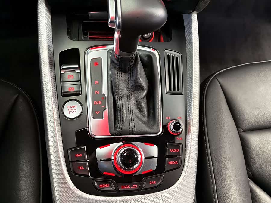 Audi Q5 (Imported) 2016 car image #22