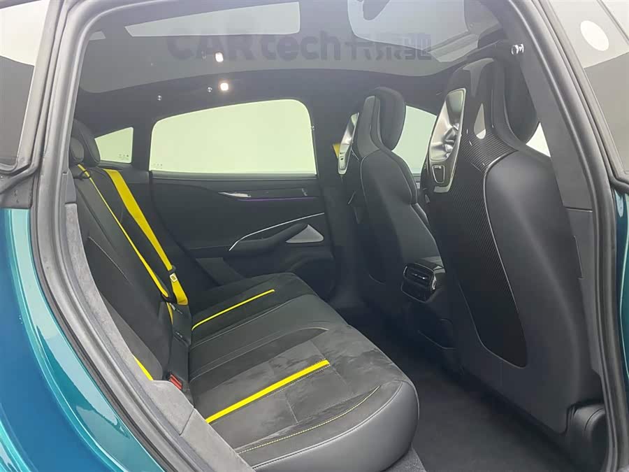 MI SU7 Ultra 2025 car image #22