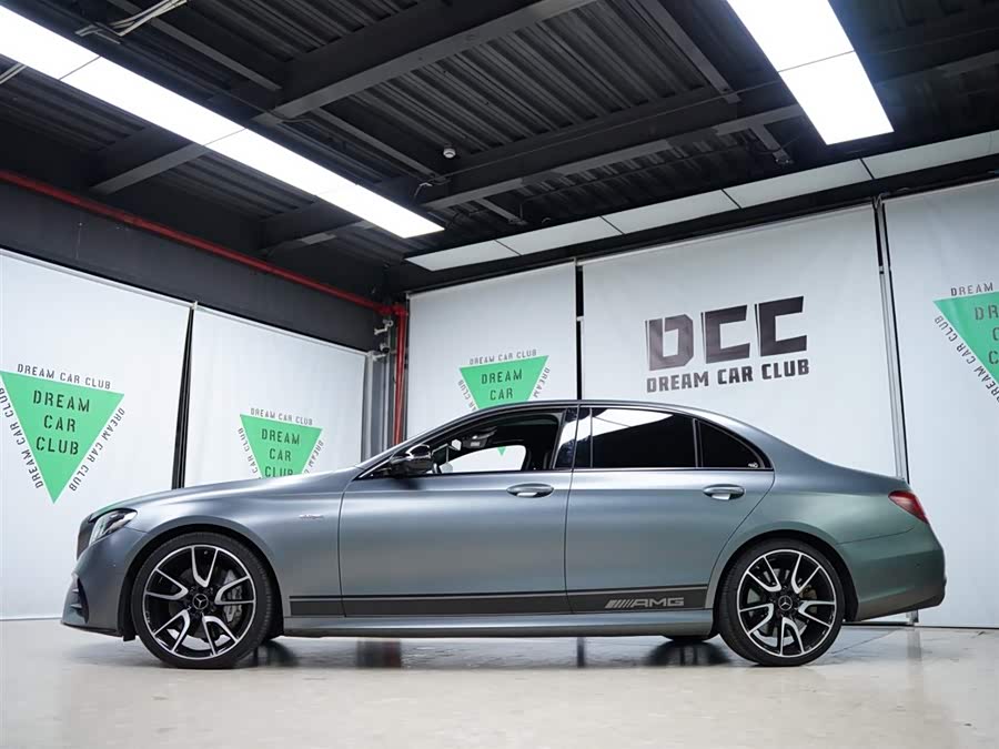 Mercedes-Benz E AMG 2018 immagine di auto #22