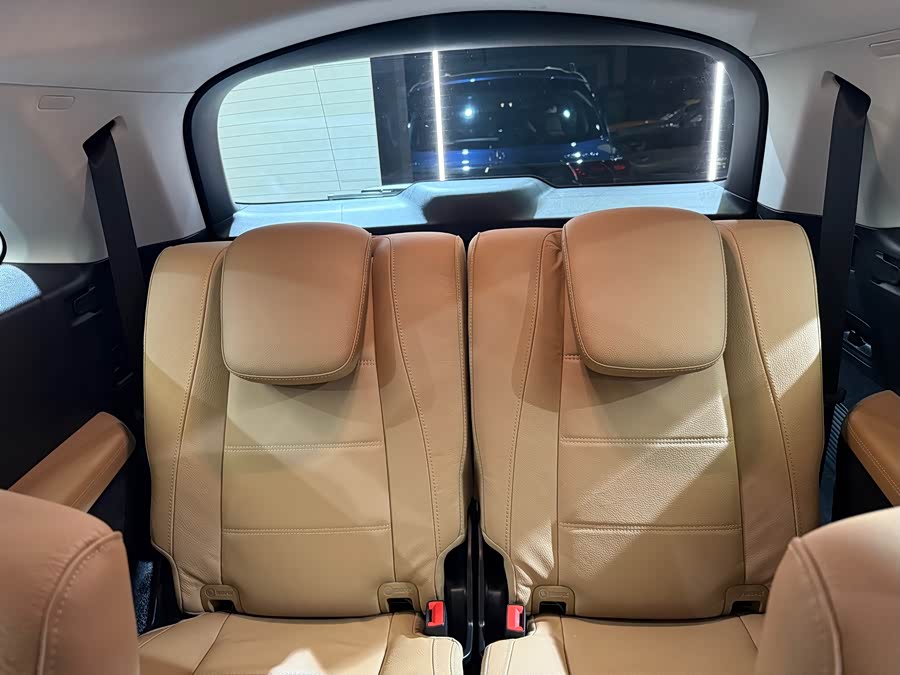 Mercedes-Benz GLS Class 2023 #22 Mercedes-Benz GLS Class 2023 car image #22