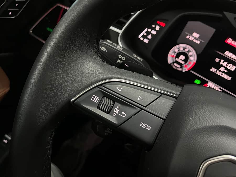 Audi Q8 2023 immagine di auto #22