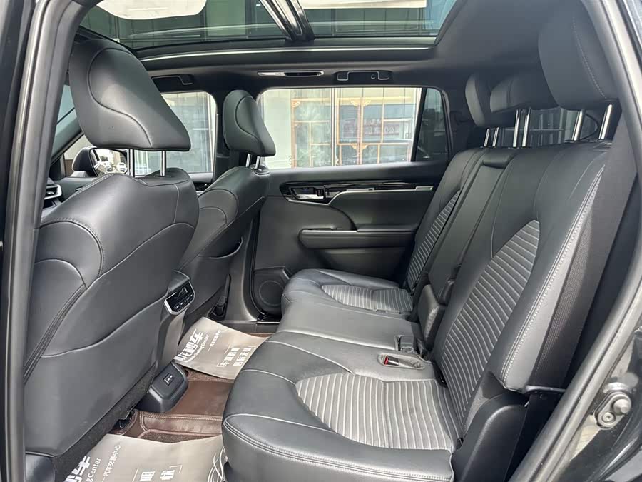 Toyota Crown Kluger 2023 #22 Toyota Crown Kluger 2023 car image #22