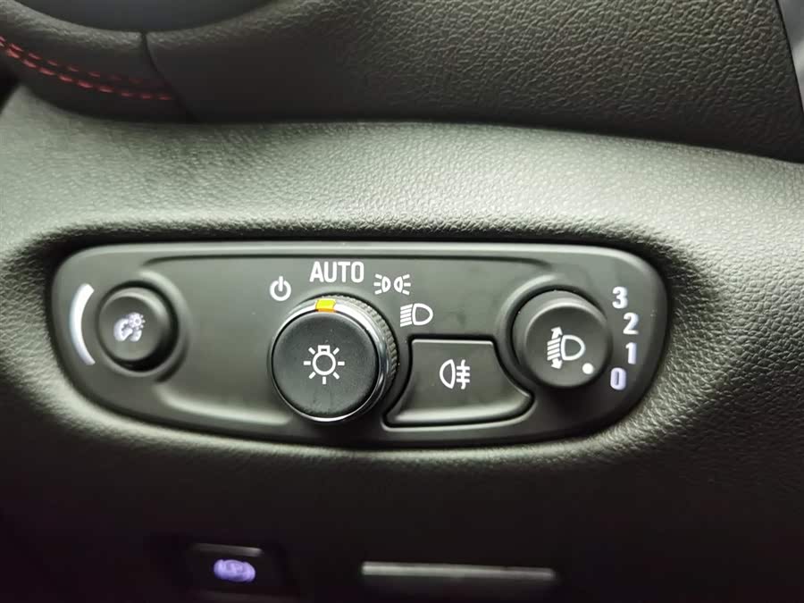 Chevrolet Blazer 2023 #22 Chevrolet Blazer 2023 car image #22