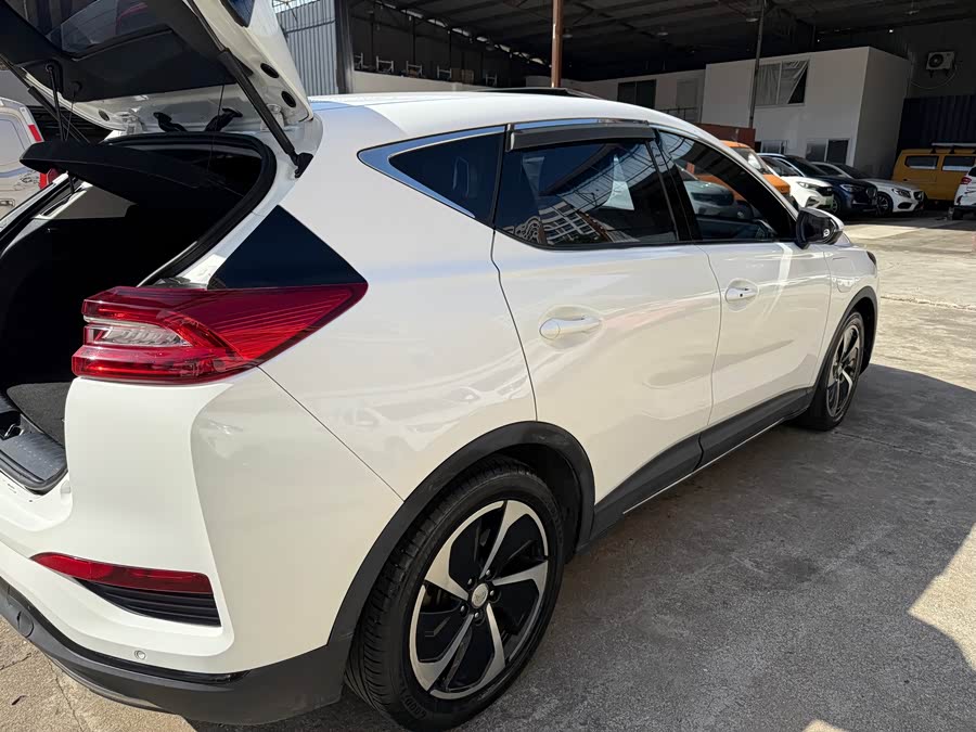 HongQi E-HS3 2019 car image #22