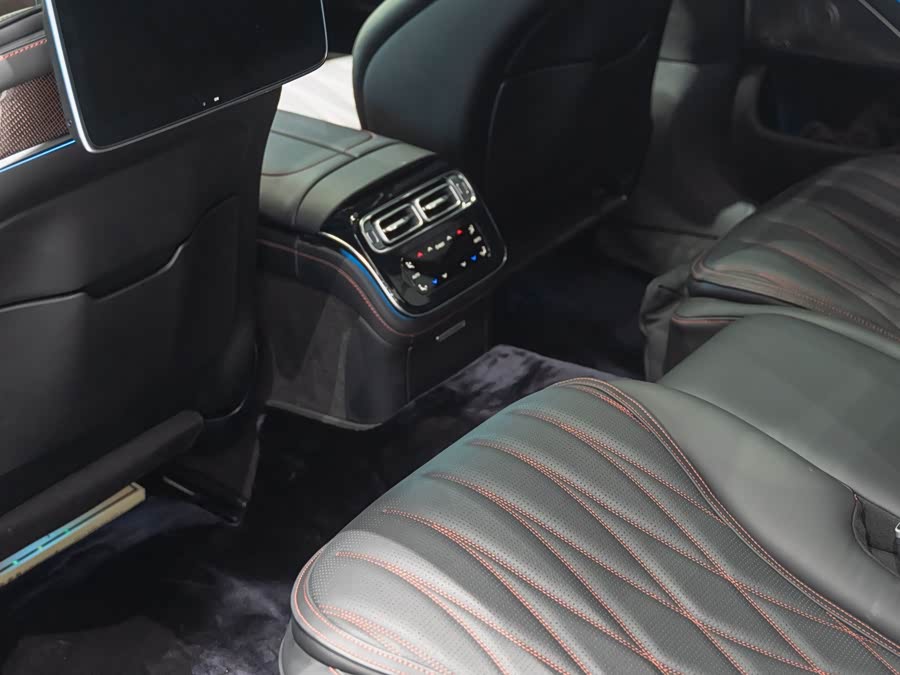 Mercedes-Benz S AMG New Energy 2024 صورة سيارة #22