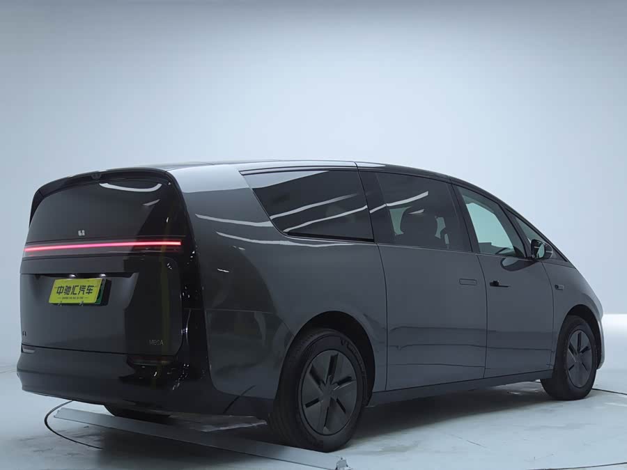 理想汽车 理想MEGA 2024 汽车图片 #22