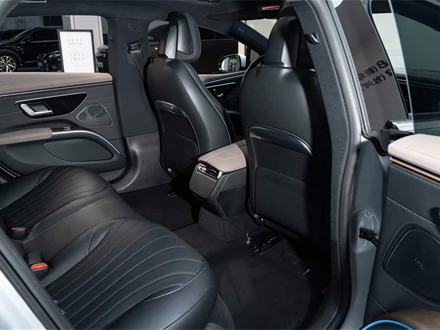 Mercedes-Benz EQS Class 2022 immagine di auto #22