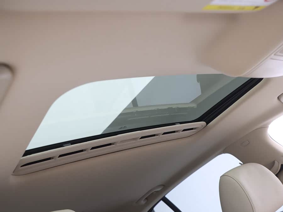 Skoda Superb 2015 car image #22