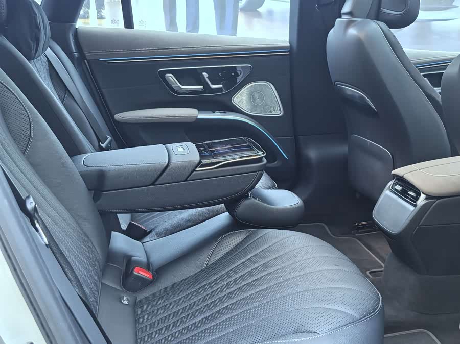 Mercedes-Benz EQS Class 2023 car image #22