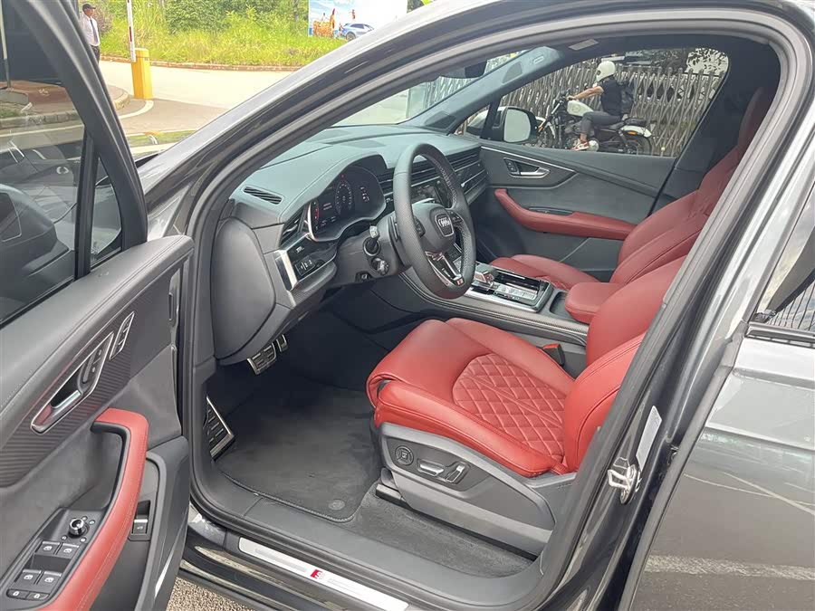Audi SQ7 2024 immagine di auto #22
