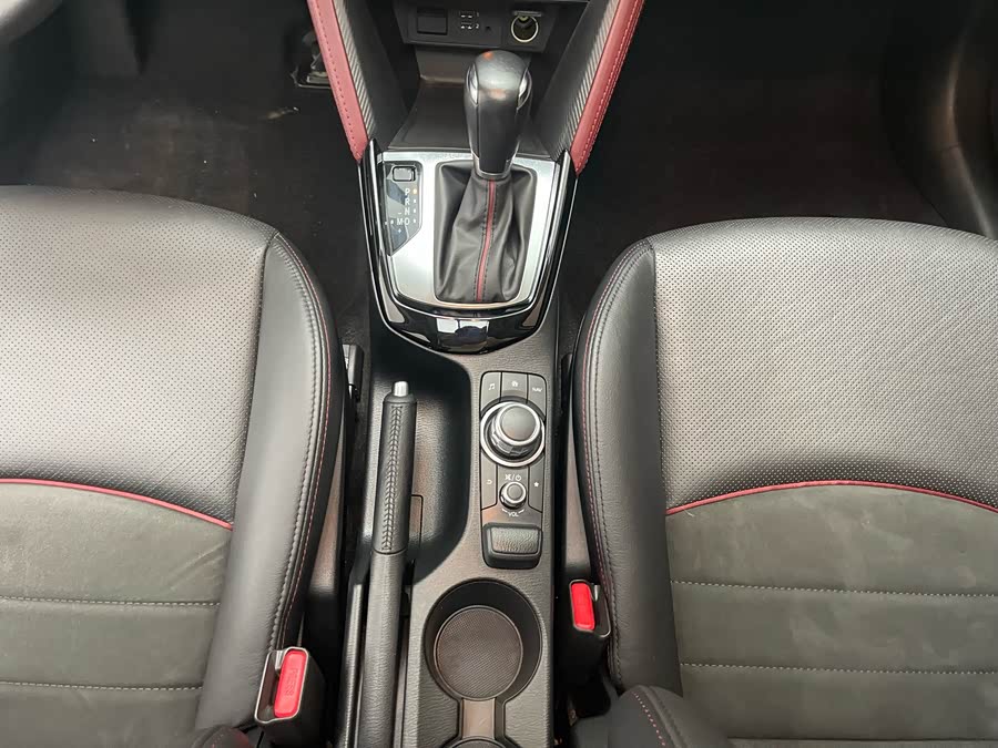 Mazda CX-3 2017 immagine di auto #22