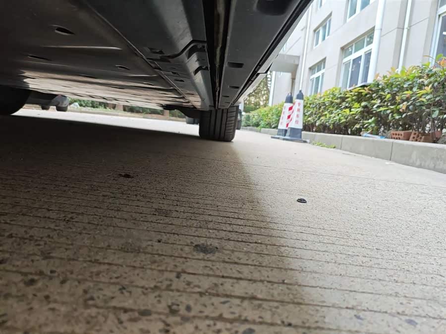 Audi Q5 e-tron 2023 #22 Audi Q5 e-tron 2023 immagine di auto #22