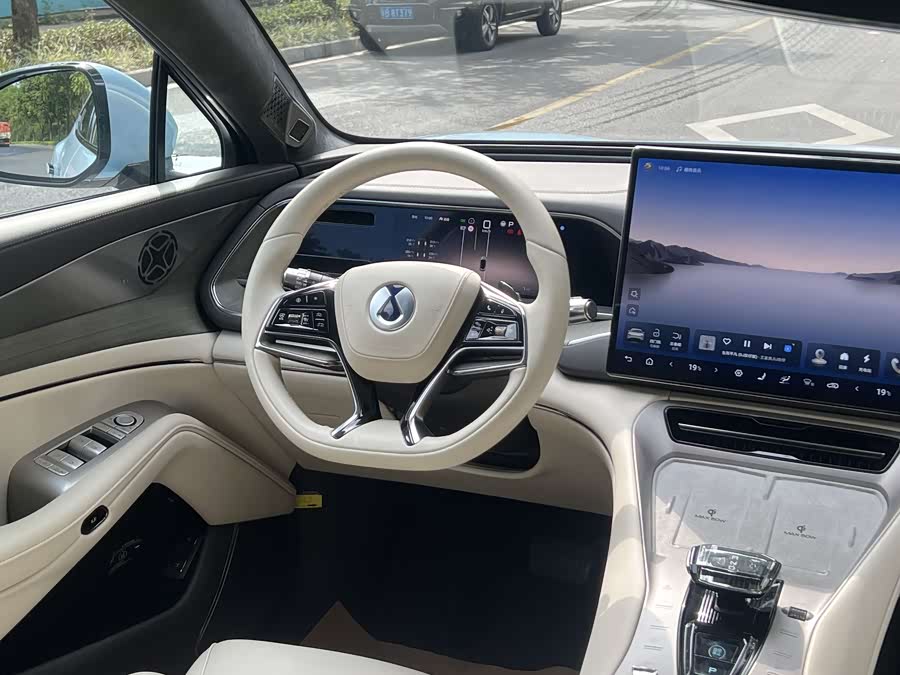 Denza N7 2024 #22 Denza N7 2024 car image #22