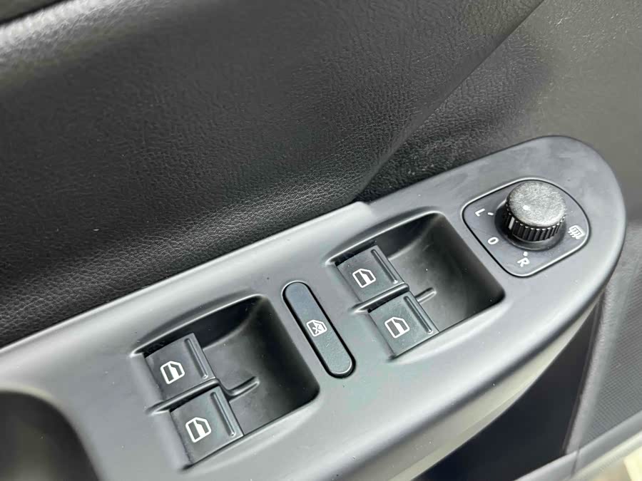 大众 Passat 2011 汽车图片 #22