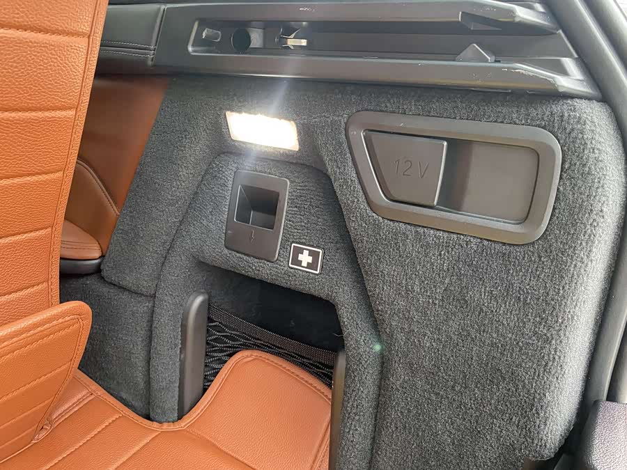 BMW X7 2021 #22 BMW X7 2021 car image #22